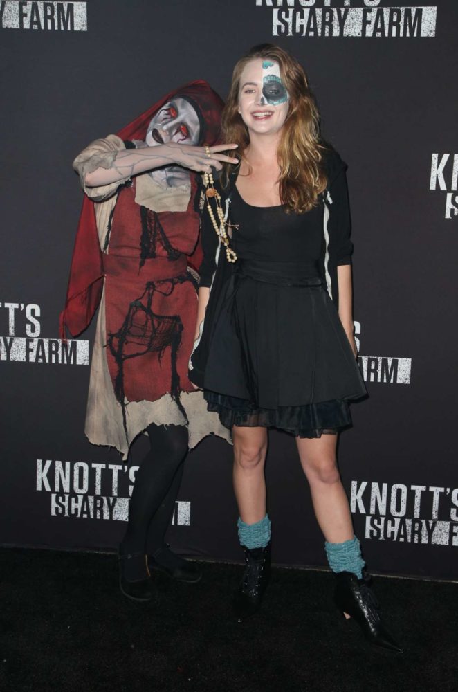 Britt Robertson – Knott’s Scary Farm Celebrity Night  Photocall in Buena Park